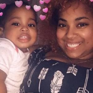 Meet your Posher, Monique